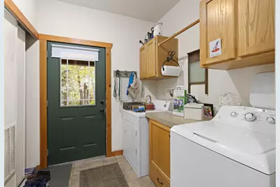 24850 Westside Road, Klamath Falls, OR 97601 - Photo 21