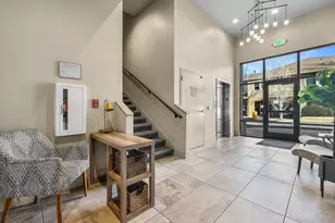 2735 NW Crossing Dr, Bend, OR 97703 - Photo 5