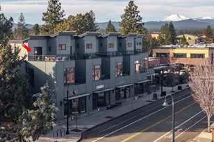 2735 NW Crossing Dr, Bend, OR 97703 - Photo 1