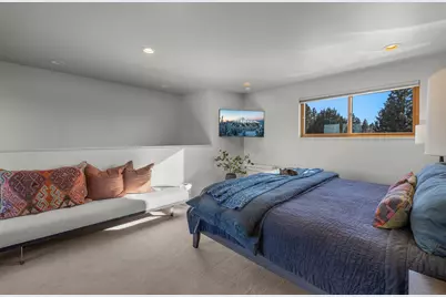 2735 NW Crossing Drive #201, Bend, OR 97703 - Photo 37