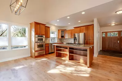 2752 NW Champion Circle, Bend, OR 97703 - Photo 9