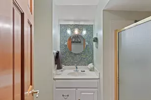 1516 NW Thompson Way, Grants Pass, OR 97526 - Photo 13