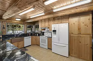 140643 Kamloop Ln, Gilchrist, OR 97737 - Photo 9