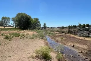 585 SW Fairgrounds Rd, Madras, OR 97741 - Photo 9