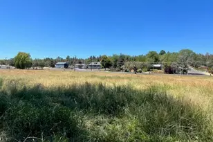 585 SW Fairgrounds Rd, Madras, OR 97741 - Photo 7
