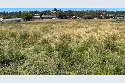 585 SW Fairgrounds Road, Madras, OR 97741 - Photo 1