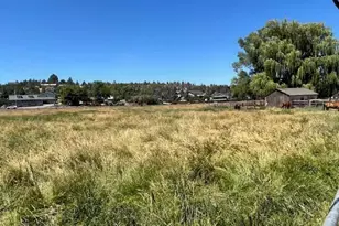 585 SW Fairgrounds Rd, Madras, OR 97741 - Photo 3