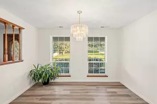 334 Village Ln, Grants Pass, OR 97527 - Photo 9