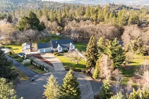 334 Village Ln, Grants Pass, OR 97527 - Photo 55