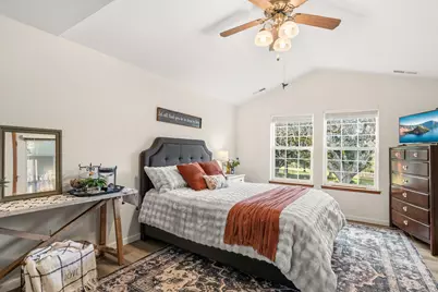 334 Village Lane, Grants Pass, OR 97527 - Photo 17