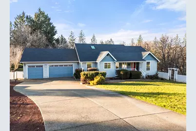 334 Village Lane, Grants Pass, OR 97527 - Photo 1