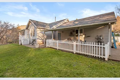 334 Village Lane, Grants Pass, OR 97527 - Photo 33