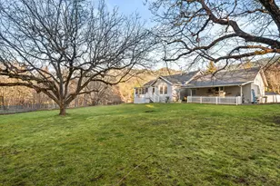 334 Village Ln, Grants Pass, OR 97527 - Photo 31