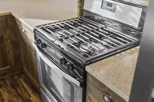 63149 NE Hadley Pl, Bend, OR 97701 - Photo 21