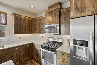 63149 NE Hadley Place, Bend, OR 97701 - Photo 19