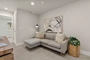 20893 SE Denver Dr, Bend, OR 97702 - Photo 5