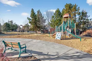 20972 NE High Desert Ln, Bend, OR 97701 - Photo 35