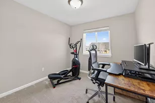 20972 NE High Desert Ln, Bend, OR 97701 - Photo 23