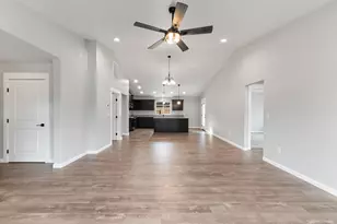 2963 Stonebrook Dr, Medford, OR 97504 - Photo 9