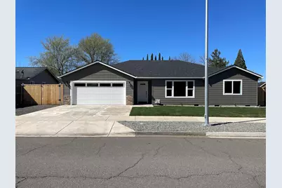 2963 Stonebrook Drive, Medford, OR 97504 - Photo 1