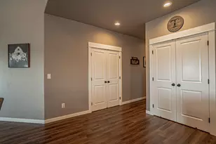 2008 Hondeleau Ln, Medford, OR 97504 - Photo 11