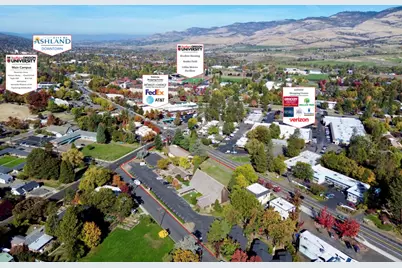 1615 Clark Avenue, Ashland, OR 97520 - Photo 1