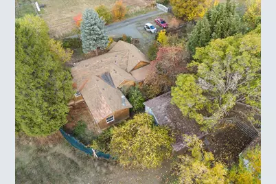 1931 Sleepy Hollow Loop, Grants Pass, OR 97527 - Photo 7