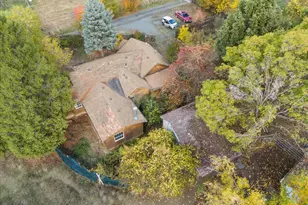 1931 Sleepy Hollow Loop, Grants Pass, OR 97527 - Photo 7