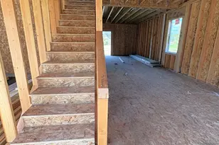 201 Bogey Ln, Eagle Point, OR 97524 - Photo 19