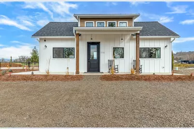 201 Bogey Lane, Eagle Point, OR 97524 - Photo 13