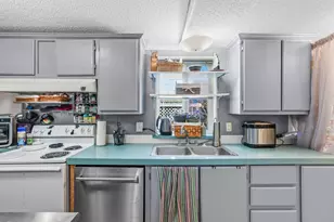 4729 S Pacific Hwy, Phoenix, OR 97535 - Photo 9