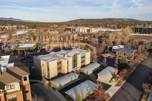 291 SW Bluff Dr, Bend, OR 97702 - Photo 1