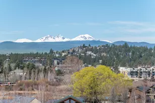 291 SW Bluff Dr, Bend, OR 97702 - Photo 3