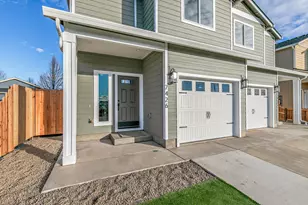 7426 Denman Ct, White City, OR 97503 - Photo 1