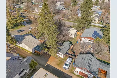 840 B Street, Ashland, OR 97520 - Photo 17