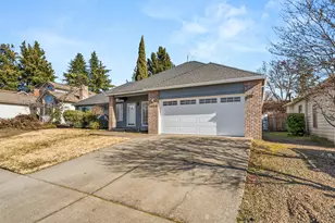 2368 Stonebrook Dr, Medford, OR 97504 - Photo 3