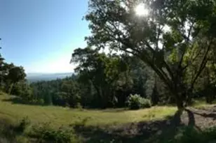 3591 S Stage Rd, Medford, OR 97501 - Photo 1