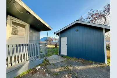 308 Lytton Street, Klamath Falls, OR 97601 - Photo 11