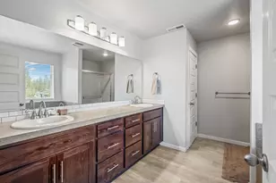 16500 Pne Crk Dr, La Pine, OR 97739 - Photo 15