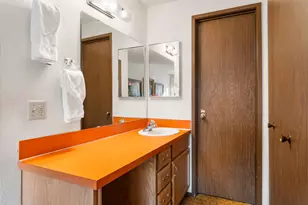 57057 Tennis Village Ln, Sunriver, OR 97707 - Photo 19