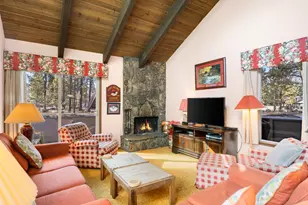 57057 Tennis Village Ln, Sunriver, OR 97707 - Photo 3