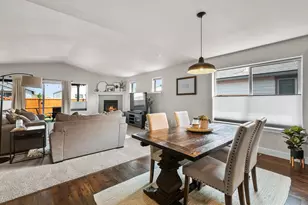 654 NW 27th St, Redmond, OR 97756 - Photo 13