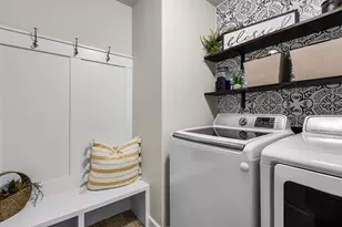 654 NW 27th St, Redmond, OR 97756 - Photo 19