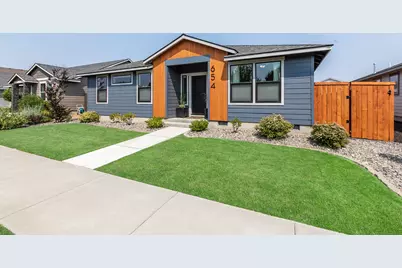 654 NW 27th Street, Redmond, OR 97756 - Photo 1