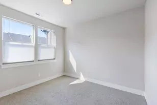 20551 Gloucester Ln, Bend, OR 97701 - Photo 23