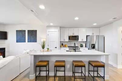 20551 Gloucester Lane, Bend, OR 97701 - Photo 3