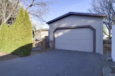 2380 SW Phlox Pond Drive, Redmond, OR 97756 - Photo 21