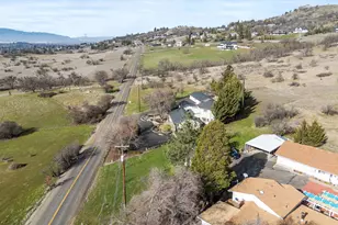 4935 Cherry Ln, Medford, OR 97504 - Photo 59