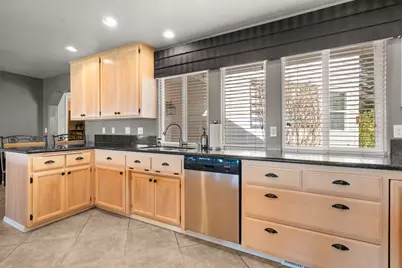 4935 Cherry Lane, Medford, OR 97504 - Photo 15