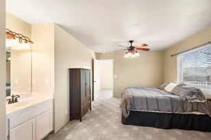 4935 Cherry Ln, Medford, OR 97504 - Photo 43